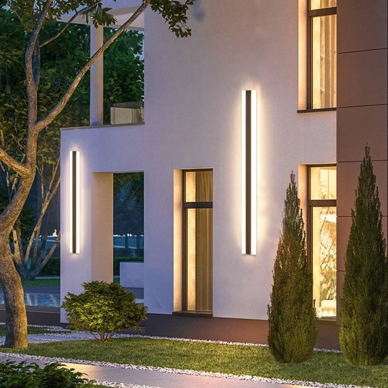 LumaGuard Outdoor LED Wall Lamp