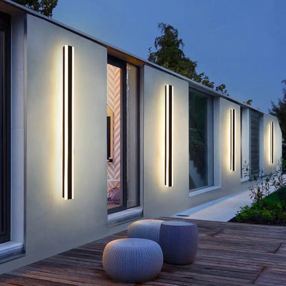 LumaGuard Outdoor LED Wall Lamp